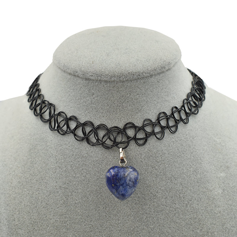 Choker con ciondolo cuore in Lapislazzuli