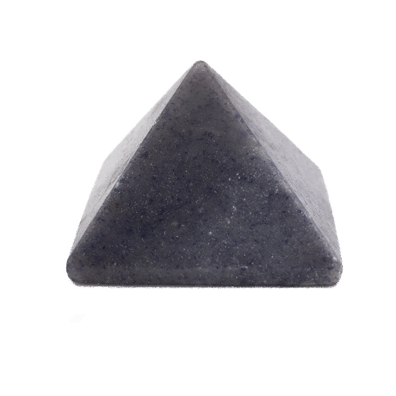 Piramide in Sodalite