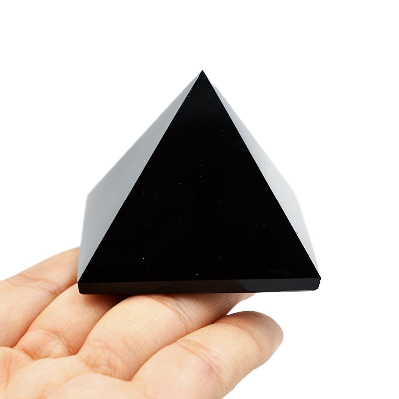 Piramide in Ossidiana Nera