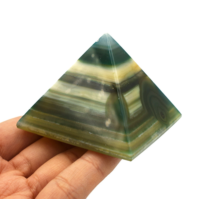 Piramide in Agata Verde