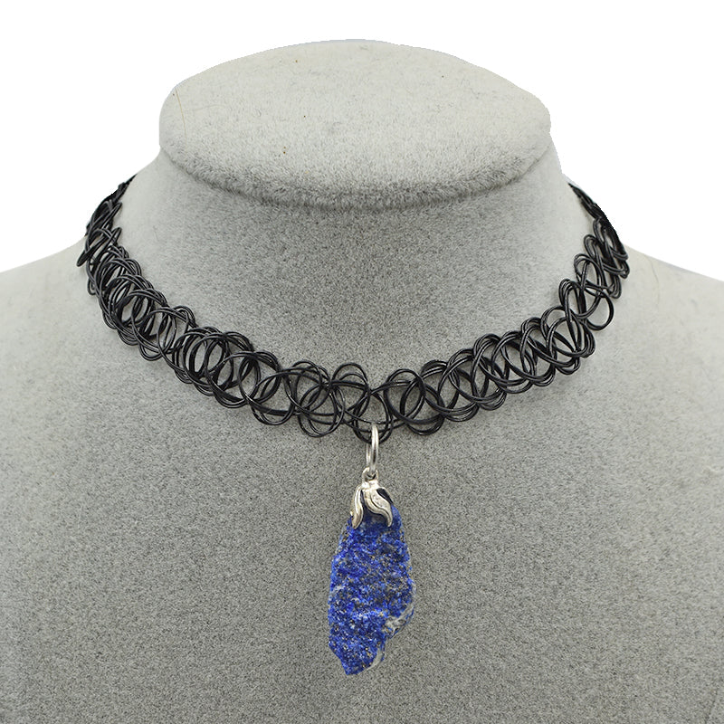 Choker con ciondolo in Lapislazzuli grezzo
