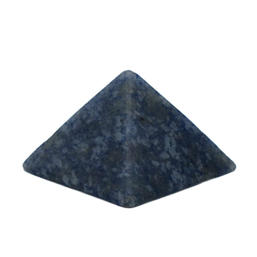 Piramide in Sodalite