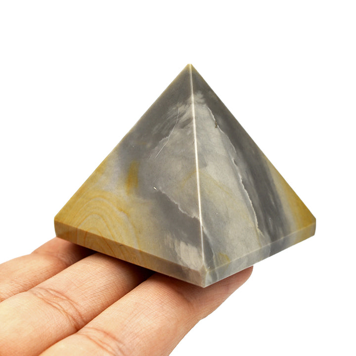 Piramide in Diaspro Oceanico